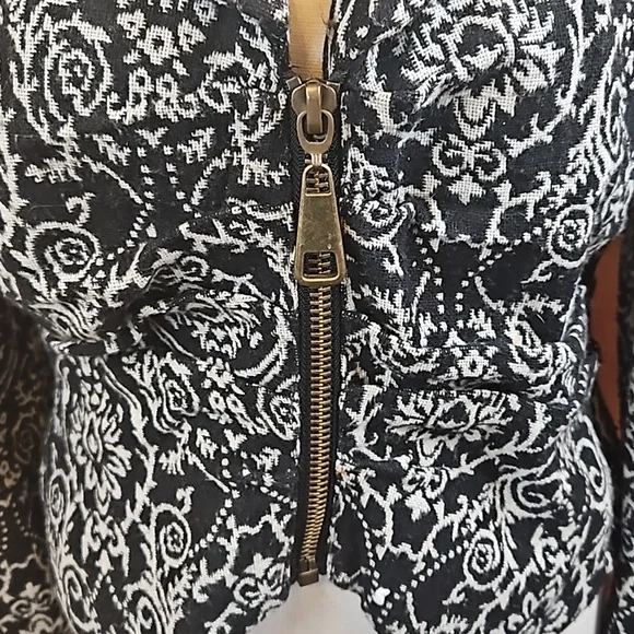 TWENTYONE BLAZER ZIPER BLACK WHITE DESIGN M MEDIUM TWENTY ONE FOREVER 21 - Picture 3 of 11